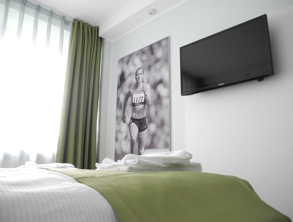 רוסטוק Hotel Sportforum מראה חיצוני תמונה